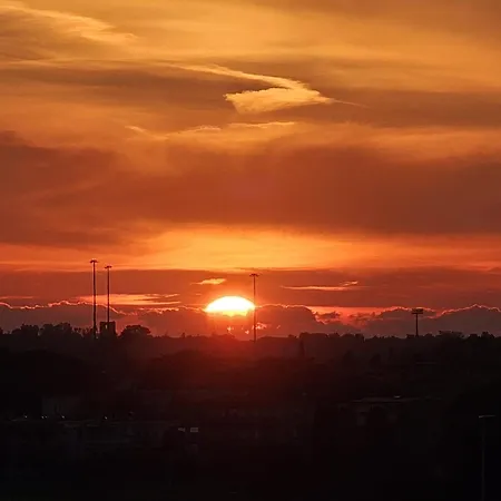 Sunset Metropolitana Anagnina Con 2 Bagni * ローマ